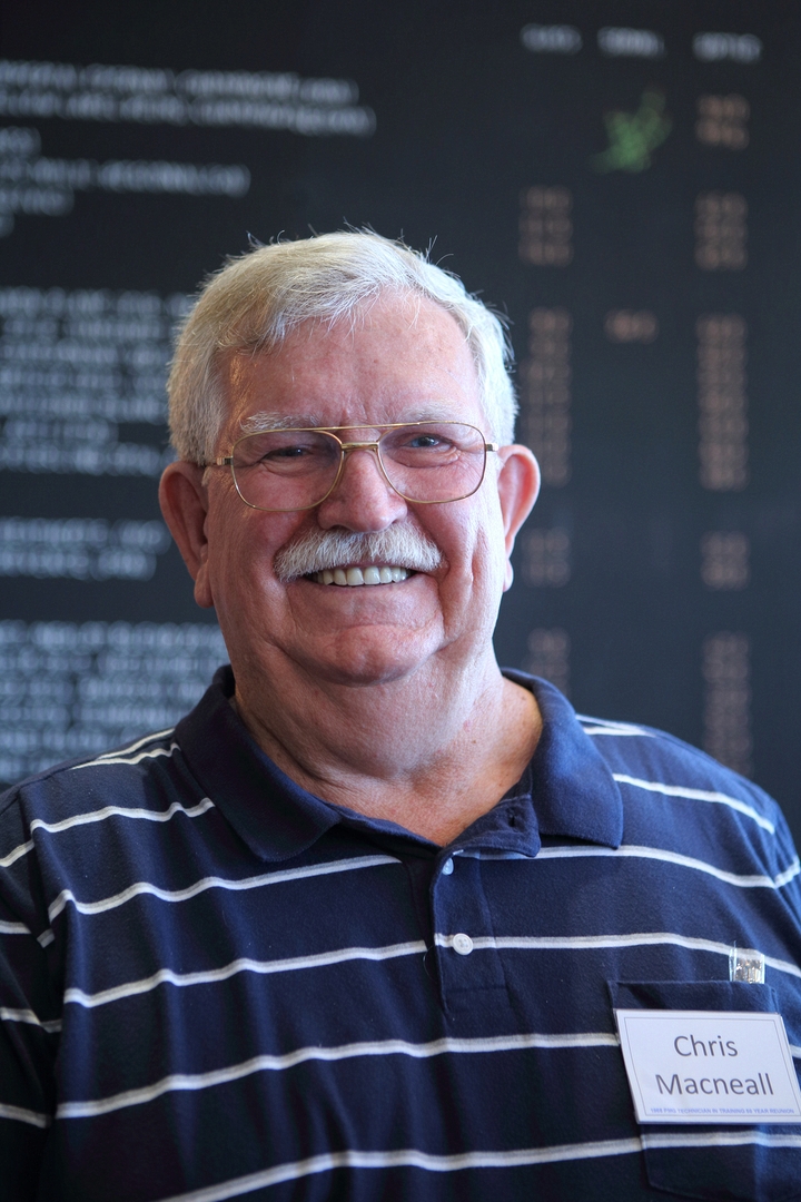 Chris Macneall
